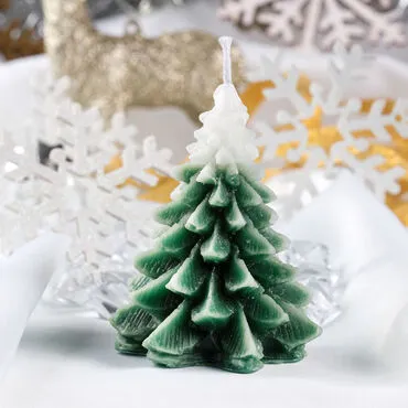 Leafy Pine Tree Candle - 2