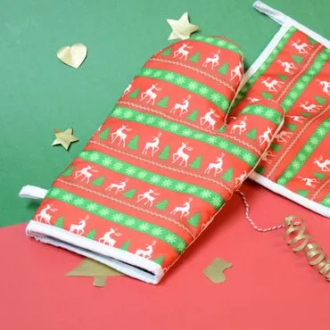 Christmas Themed Customised Digital Printed Kitchen Glove 300x150 mm