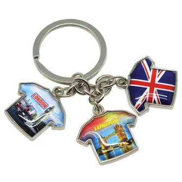 City Themed Metal Keychain With 3 Charms - T-Shirt 40x95 mm