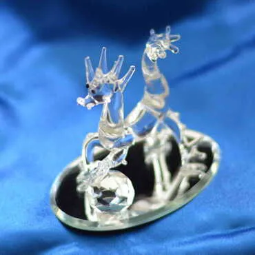 Crystal Dragon Holding Ball Figurine - Standart - 2