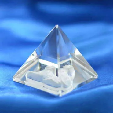 Crystal Pyramid Figurine - Standart - 2